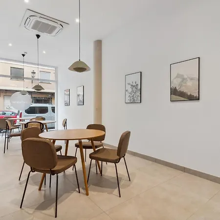 Limehome Carrer Del Pare Palau I Quer アパート