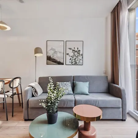 Limehome Carrer Del Pare Palau I Quer アパート バレンシア