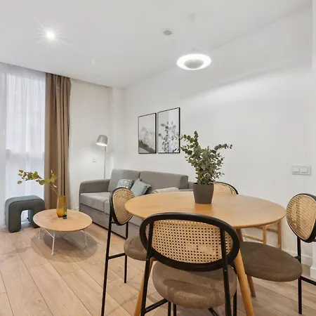 アパート Limehome Carrer Del Pare Palau I Quer