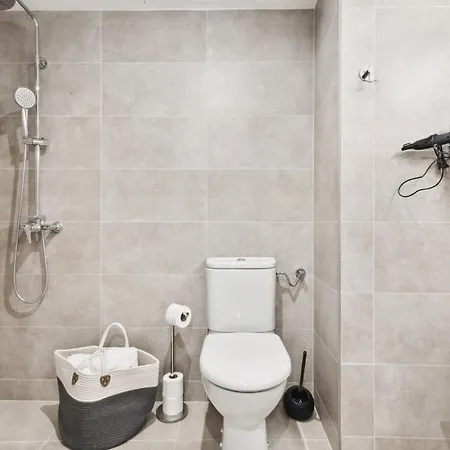 Limehome Carrer Del Pare Palau I Quer アパート