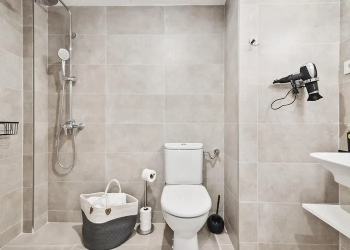 Limehome Carrer Del Pare Palau I Quer شقة